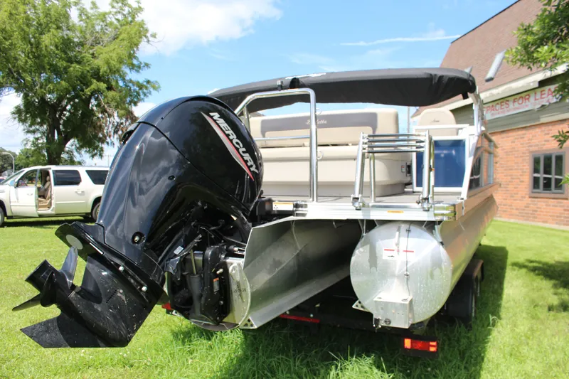 Slide: The Image of Barletta Aria A24UC 2024 - 9