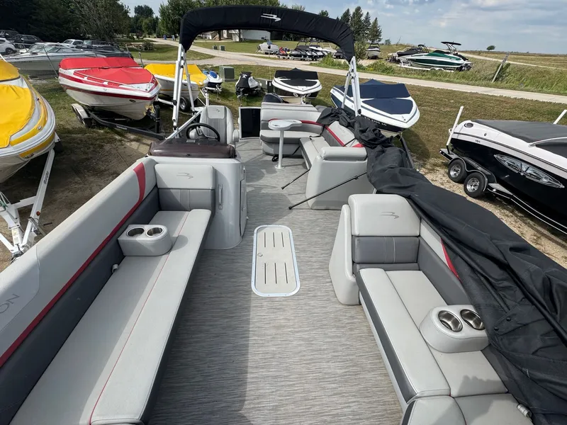 Slide: The Image of Barletta Cabrio 22UC 2022 - 10