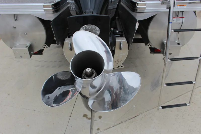 Slide: The Image of Barletta Cabrio 22UC 2022 - 16