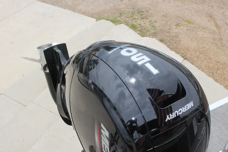 Slide: The Image of Barletta Cabrio 22UC 2022 - 22