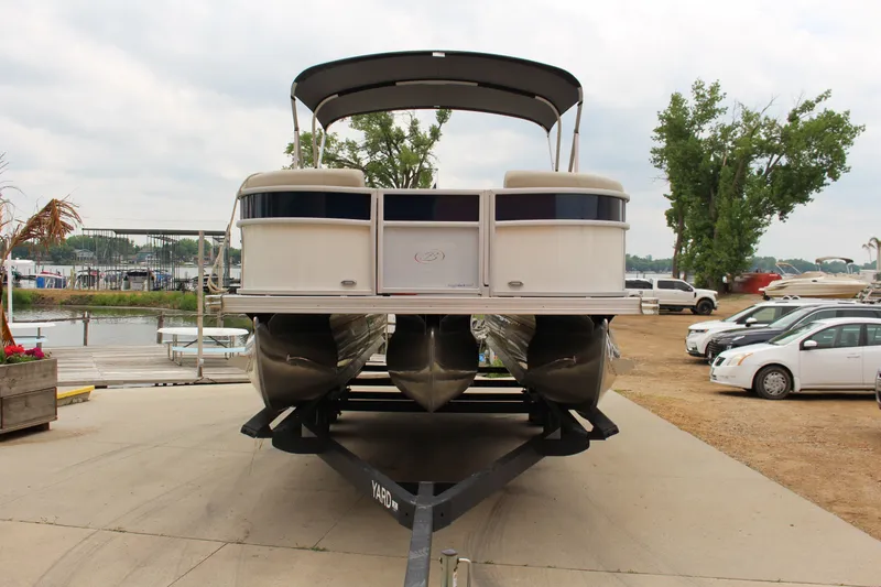 Slide: The Image of Barletta Cabrio 22UC 2022 - 4