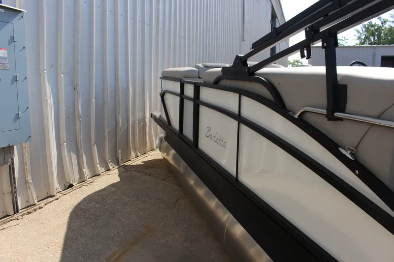 Slide: The Image of Barletta Cabrio C22CC 2025 - 11