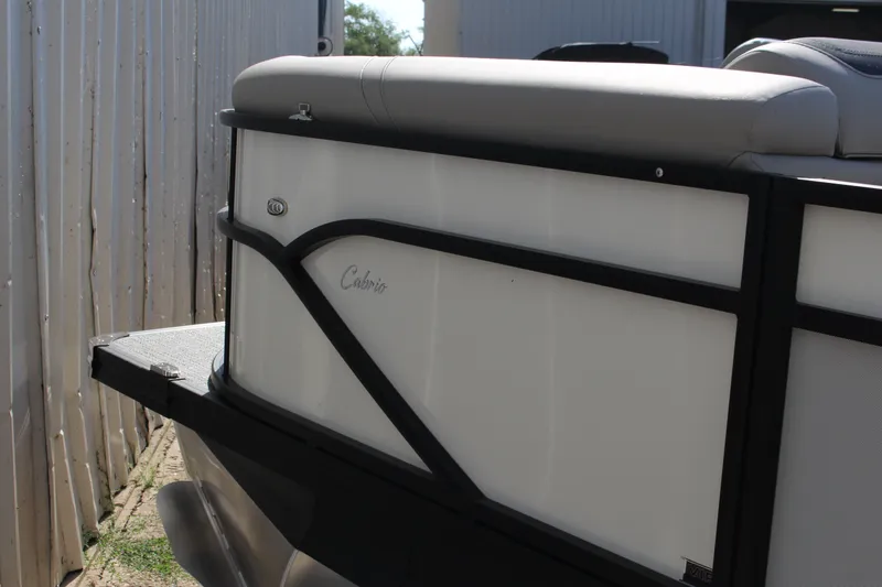 Slide: The Image of Barletta Cabrio C22CC 2025 - 12