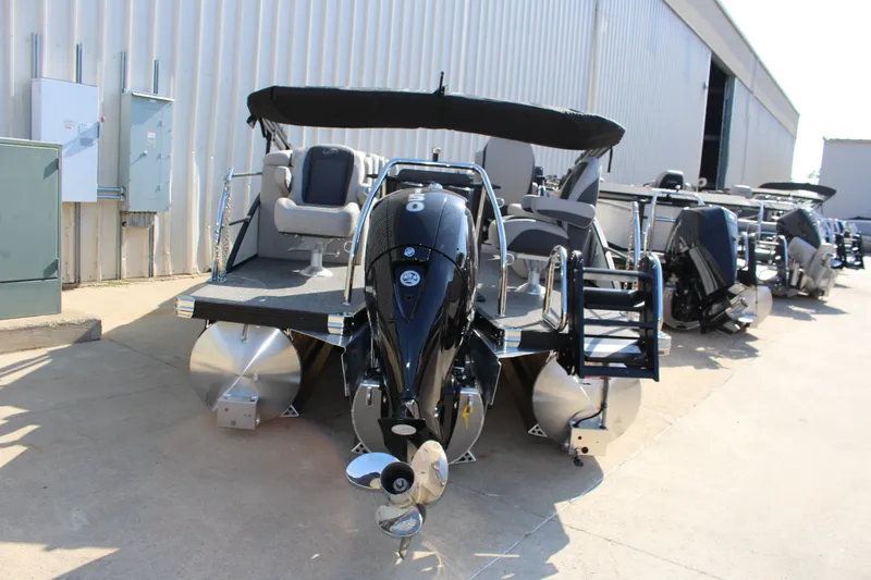 Slide: The Image of Barletta Cabrio C22CC 2025 - 21