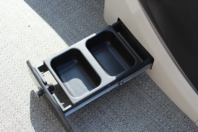 Slide: The Image of Barletta Cabrio C22CC 2025 - 46