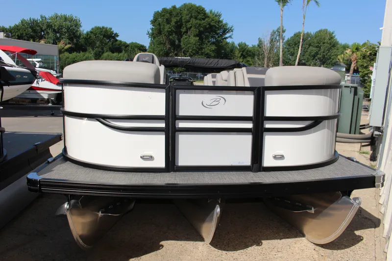 Slide: The Image of Barletta Cabrio C22CC 2025 - 9