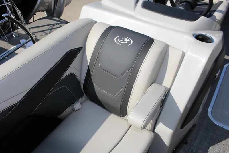 Slide: The Image of Barletta Cabrio C22QC 2026 - 13