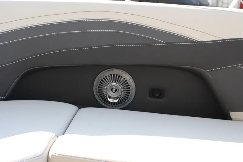 Slide: The Image of Barletta Cabrio C22QC 2026 - 14