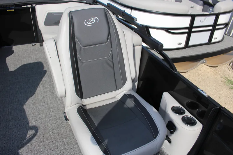 Slide: The Image of Barletta Cabrio C22QC 2026 - 15