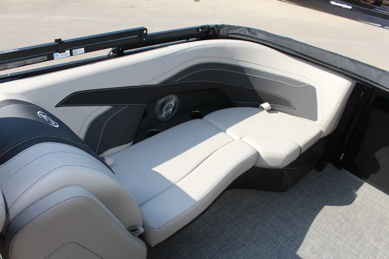 Slide: The Image of Barletta Cabrio C22QC 2026 - 22