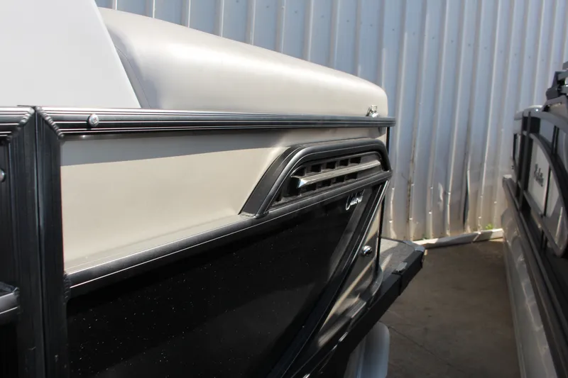 Slide: The Image of Barletta Cabrio C22QC 2026 - 5