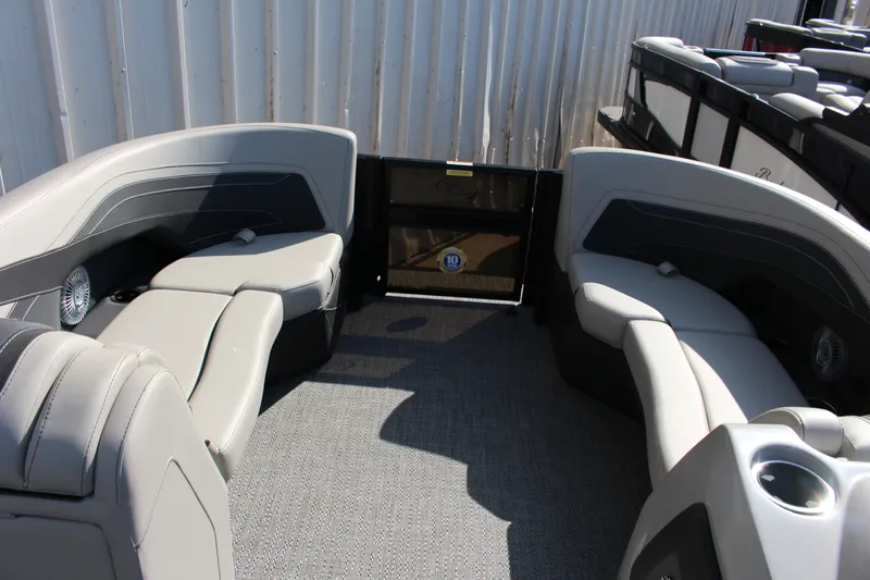 Slide: The Image of Barletta Cabrio C22QC 2026 - 9