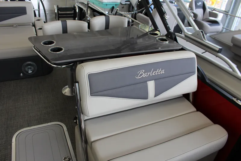 Slide: The Image of Barletta CABRIO C24UE 2025 - 15