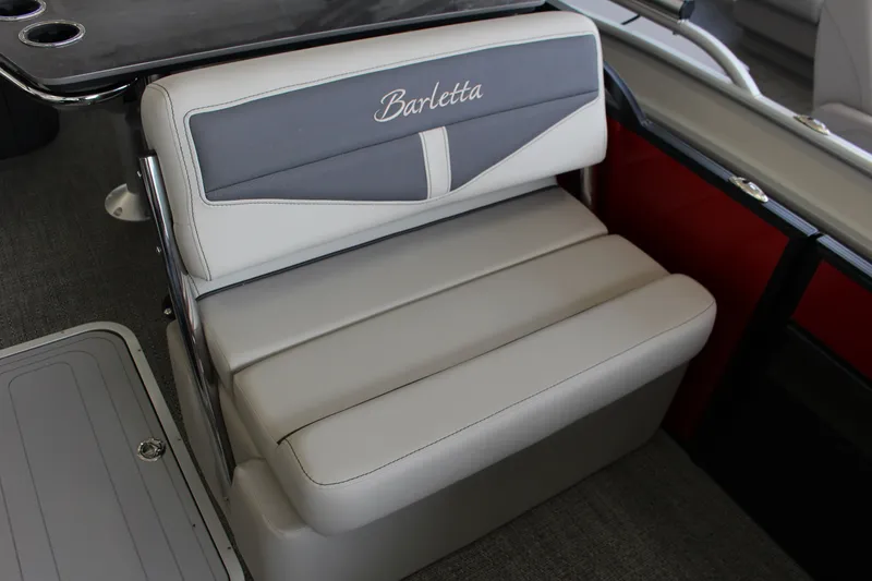Slide: The Image of Barletta CABRIO C24UE 2025 - 16
