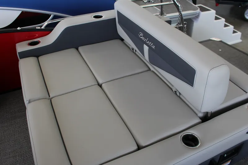 Slide: The Image of Barletta CABRIO C24UE 2025 - 21