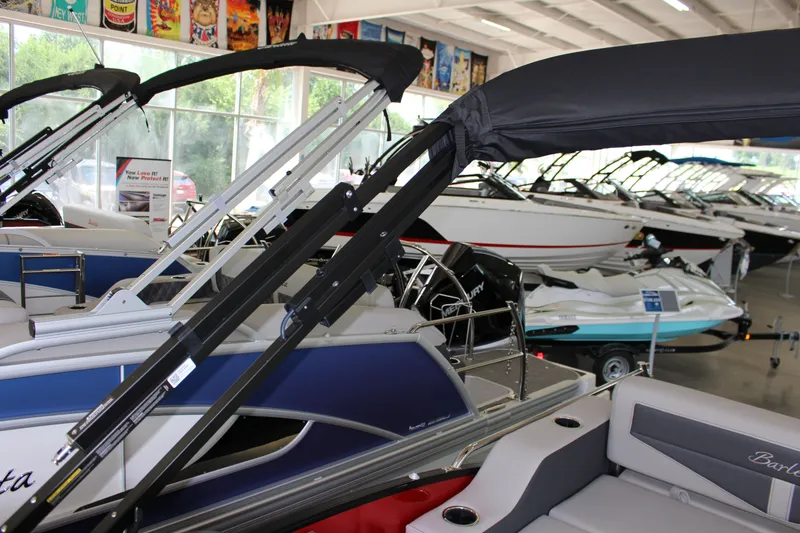 Slide: The Image of Barletta CABRIO C24UE 2025 - 27