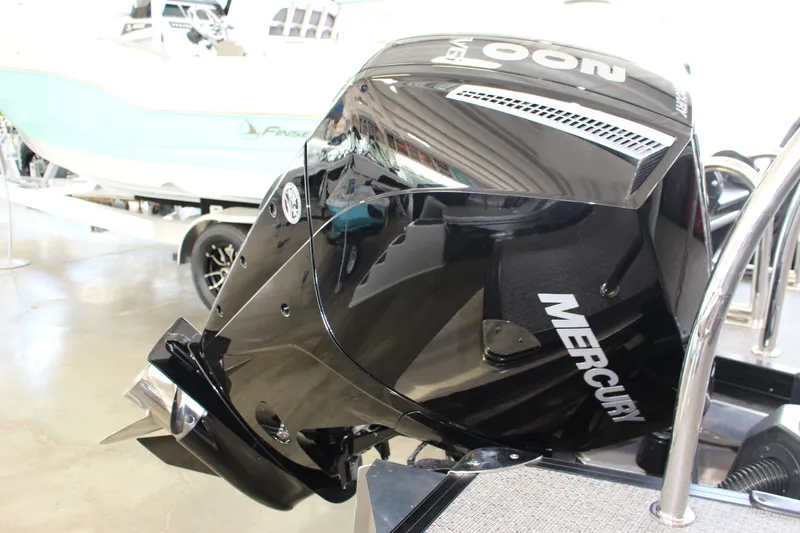 Slide: The Image of Barletta CABRIO C24UE 2025 - 33