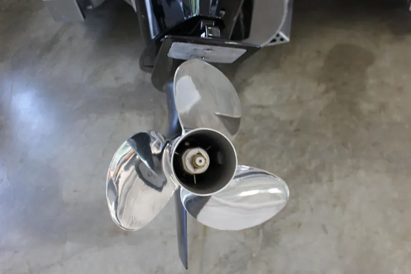 Slide: The Image of Barletta CABRIO C24UE 2025 - 34