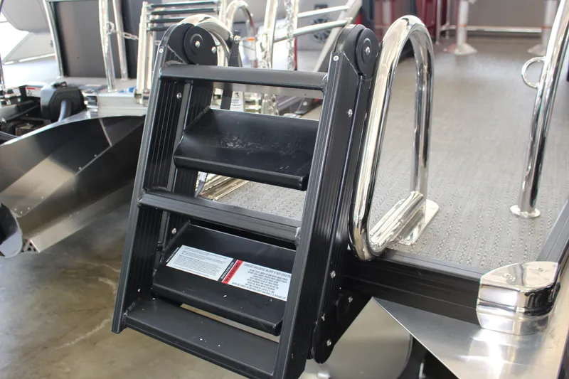 Slide: The Image of Barletta CABRIO C24UE 2025 - 35