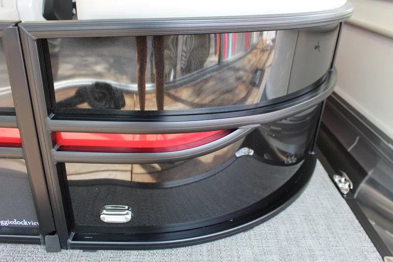 Slide: The Image of Barletta CABRIO C24UE 2025 - 6