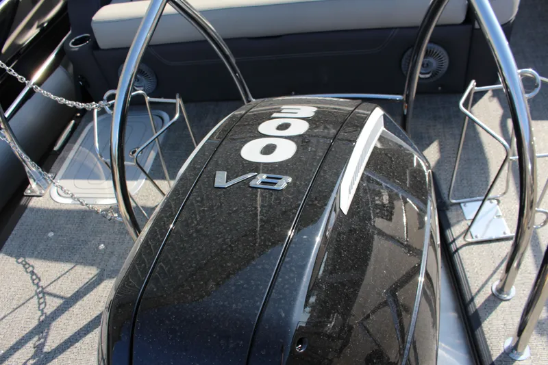 Slide: The Image of Barletta Lusso L23U 2025 - 17