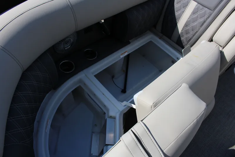 Slide: The Image of Barletta Lusso L23U 2025 - 27