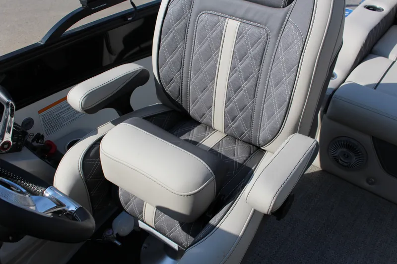 Slide: The Image of Barletta Lusso L23U 2025 - 36