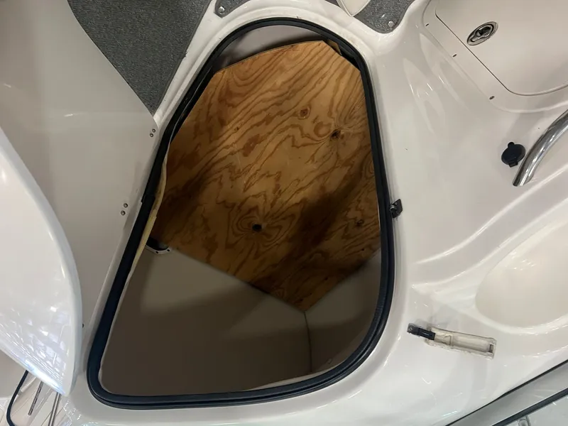 Slide: The Image of Chaparral 216 Sunesta 2005 - 7