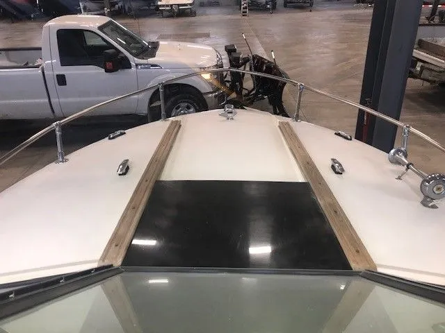 Slide: The Image of Chris-Craft Lancer 1979 - 14