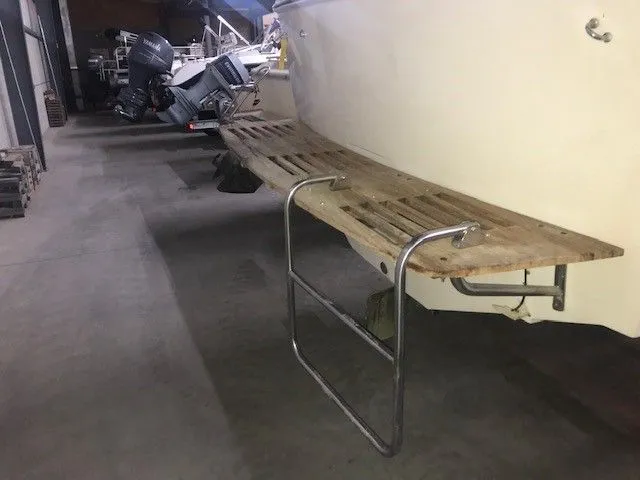 Slide: The Image of Chris-Craft Lancer 1979 - 19