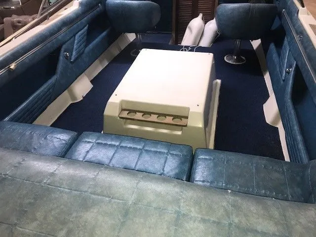 Slide: The Image of Chris-Craft Lancer 1979 - 8