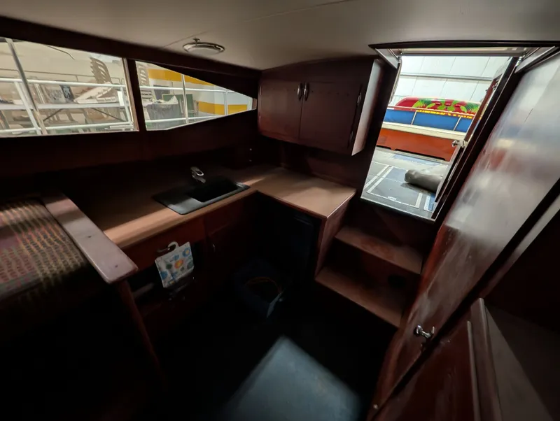 Slide: The Image of Chris-Craft Roamer 37 1967 - 17