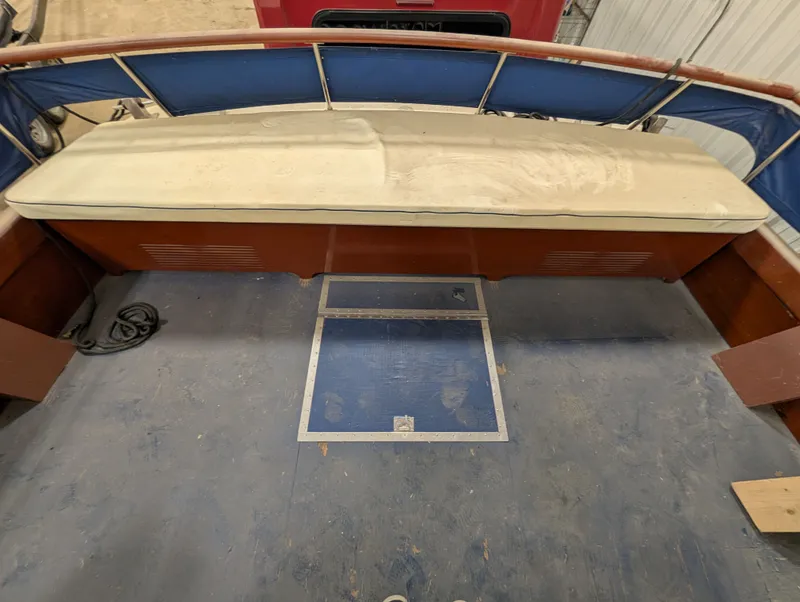 Slide: The Image of Chris-Craft Roamer 37 1967 - 24