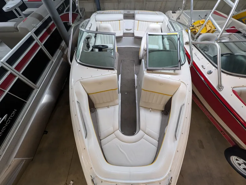 Slide: The Image of Cobalt 200 Bowrider 2005 - 12