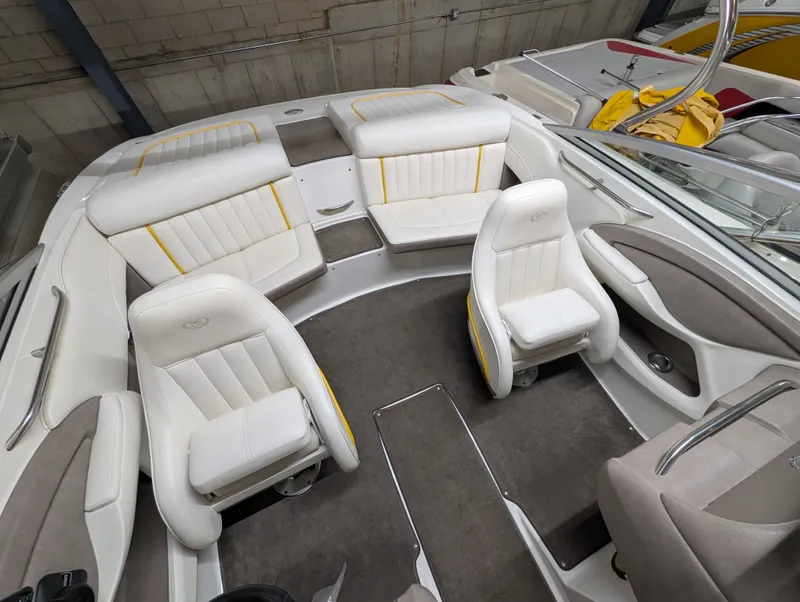 Slide: The Image of Cobalt 200 Bowrider 2005 - 14