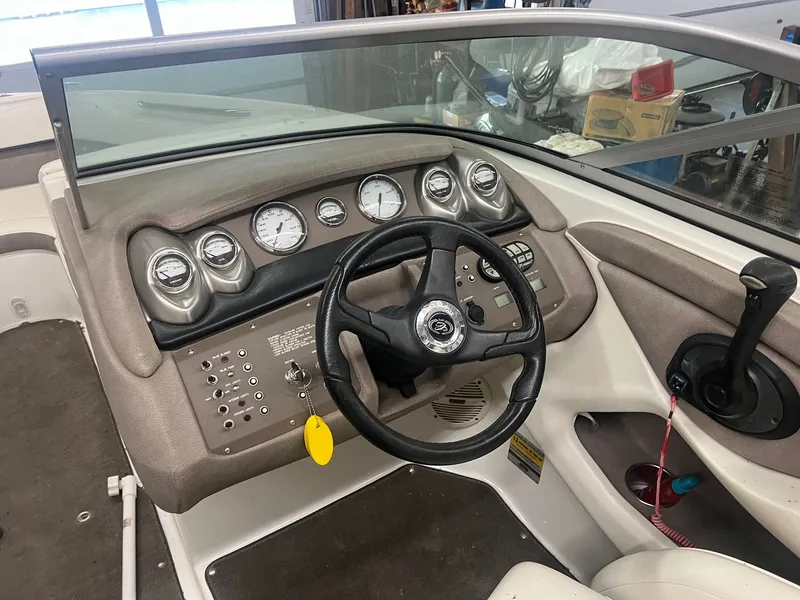 Slide: The Image of Cobalt 200 Bowrider 2005 - 8