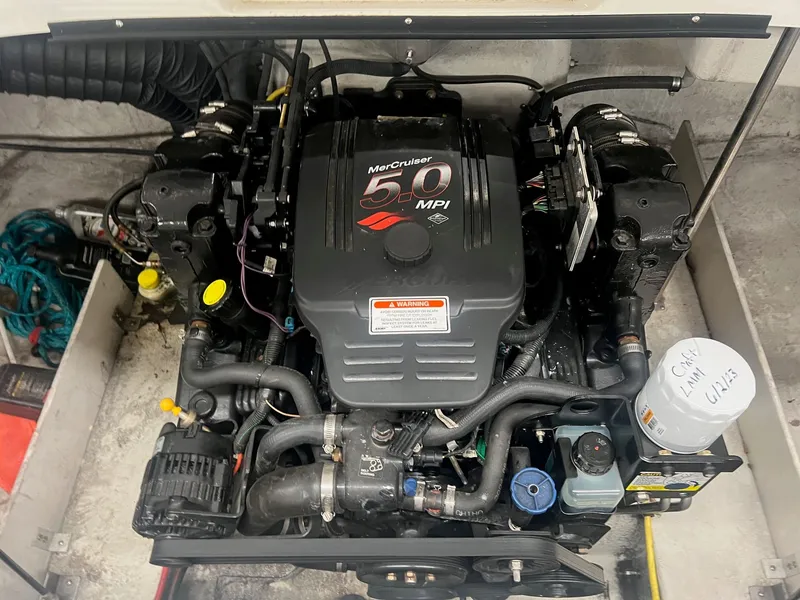 Slide: The Image of Cobalt 200 Bowrider 2005 - 9