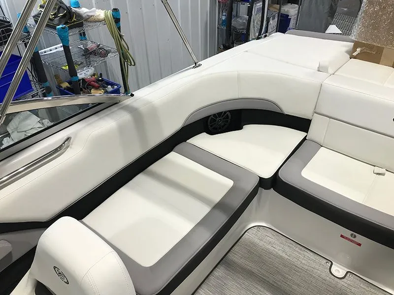 Slide: The Image of Cobalt 220S 2024 - 7