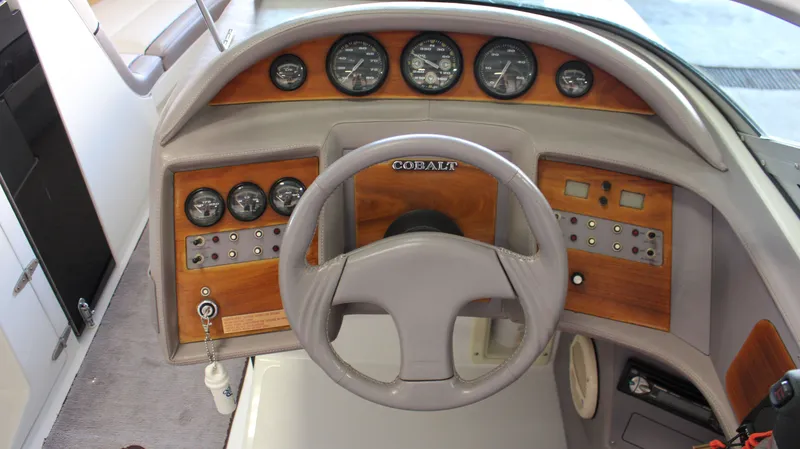 Slide: The Image of Cobalt 252 1996 - 25