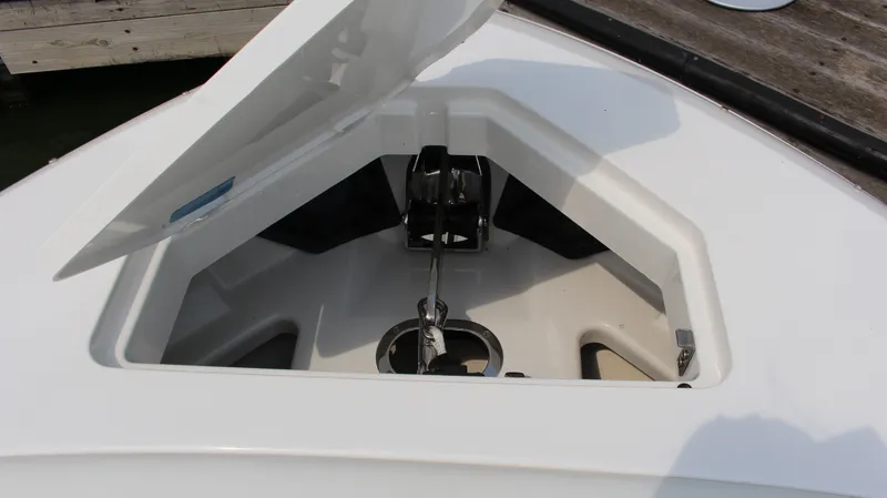 Slide: The Image of Cobalt R31 Surf 2025 - 13