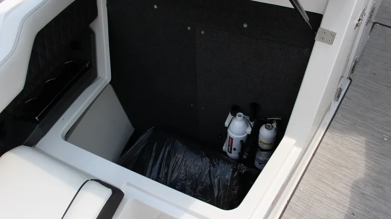 Slide: The Image of Cobalt R31 Surf 2025 - 17