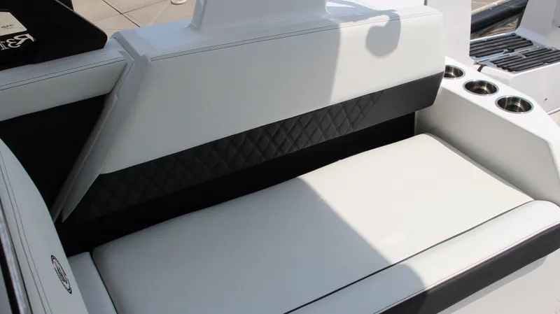 Slide: The Image of Cobalt R31 Surf 2025 - 38