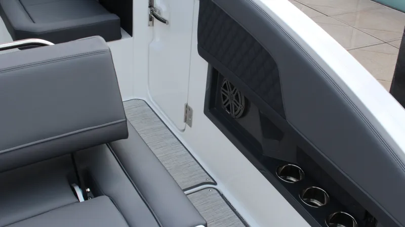 Slide: The Image of Cobalt R33 2025 - 9