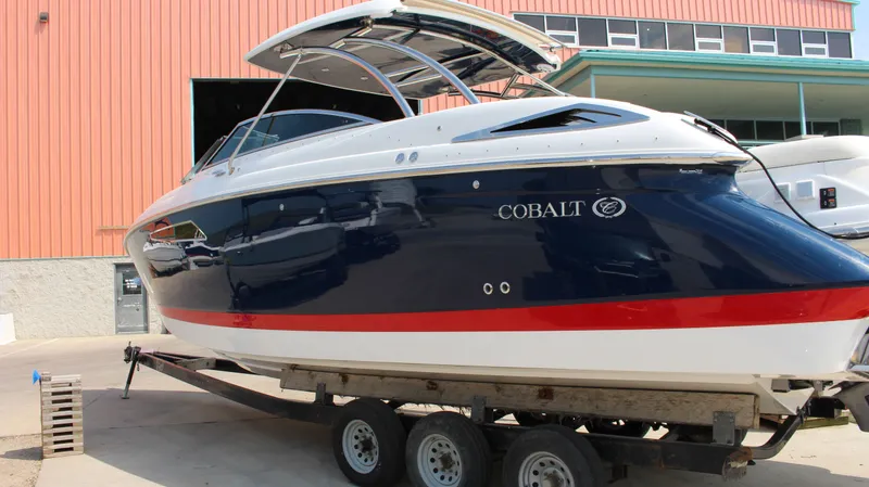 Slide: The Image of Cobalt R35 2017 - 14