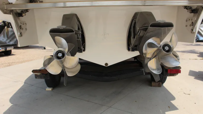 Slide: The Image of Cobalt R35 2017 - 16