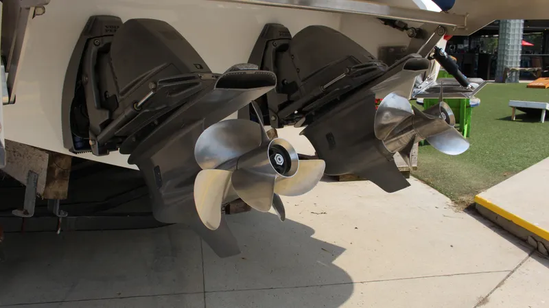 Slide: The Image of Cobalt R35 2017 - 17