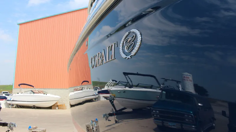 Slide: The Image of Cobalt R35 2017 - 20