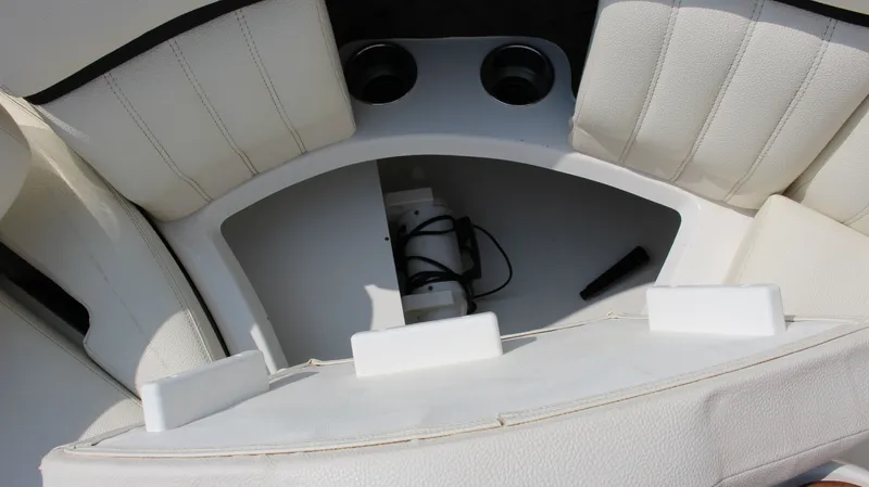 Slide: The Image of Cobalt R35 2017 - 28