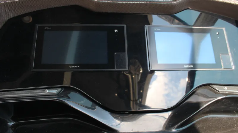 Slide: The Image of Cobalt R35 2017 - 41