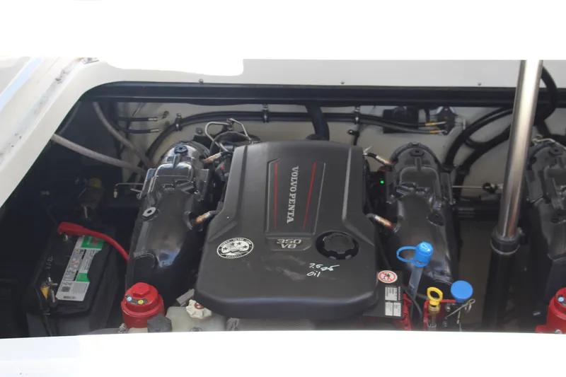 Slide: The Image of Cobalt R35 2017 - 8